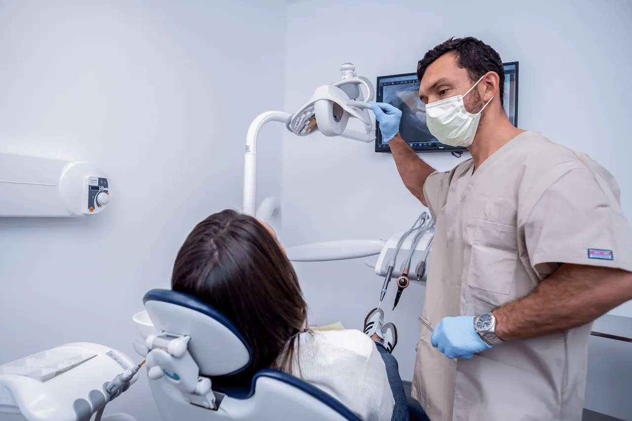 Imagen de Cirugía oral e Implantología